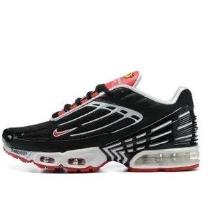 AIR MAX PLUS TN 3 'BLACK UNIVERSITY RED'