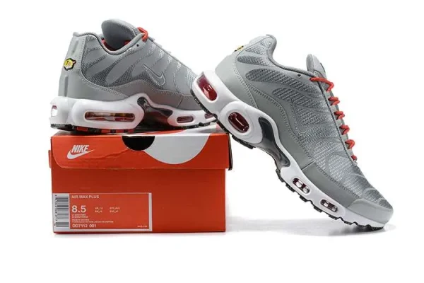 AIR MAX PLUS TN 'GREY RED' - Imagen 2
