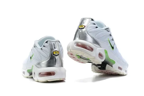 AIR MAX PLUS TN 'NEON METALLIC SILVER' - Imagen 4
