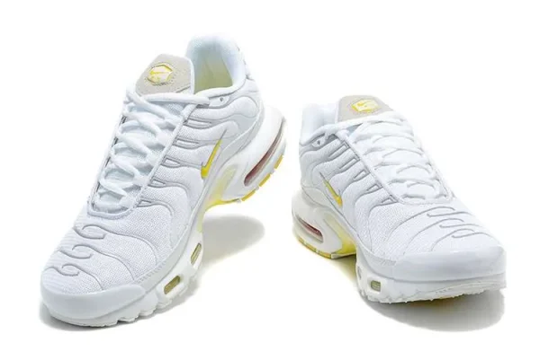 AIR MAX PLUS TN 'WHITE BONE CELERY' - Imagen 2