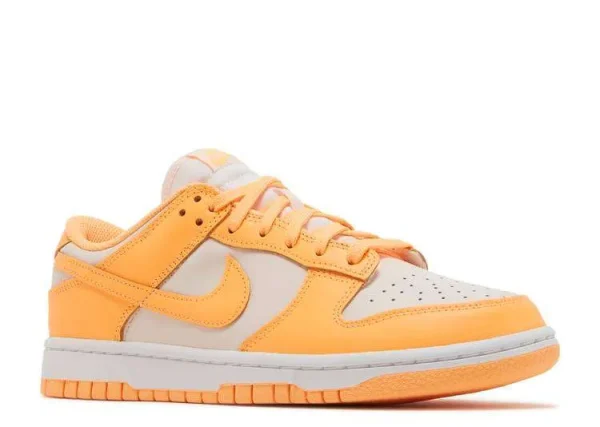 SB DUNK LOW 'PEACH CREAM' - Imagen 2